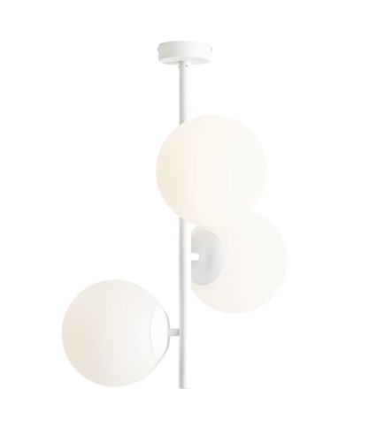 Biała lampa pod sufit z 3 białymi kloszami szklanymi - kulkami.