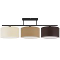 Lampa na sufit do salonu z trzema dużymi abażurami w kolorze ecru, cappuccino i brązu.