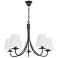 Klasyczny czarny żyrandol z białymi abażurami.
