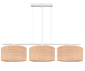 Lampa do salonu z trzema dużymi abażurami z ratanu w stylu boho.