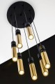 Nowoczesna lampa wisząca spot w kolorze czarno-złotym.