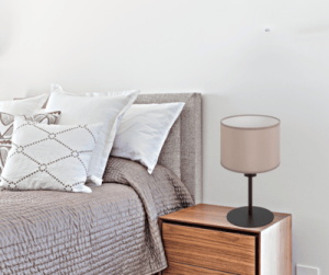 Lampka nocna  z beżowym abażurem MARTA 1968/W826