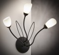 Lampa potrójna na ścianę a'la kwiaty.