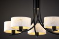 Designerska lampa wisząca z abażurami.