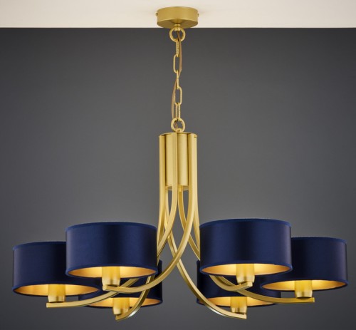 Nowoczesny i duży złoty żyrandol do salonu z abażurami granatowo-złotymi.