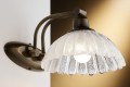 Elegancki kinkiet klasyczny ze szkłem. Lampa na ścianę w kolorze starego złota.