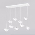 Biała duża i szeroka lampa wisząca  do salonu i jadalni nad stół.