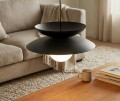 Lampa pojedyncza nad stół z metalowym stelażem w kolorze czarnym i białym kloszem kulką