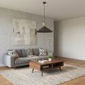 Duża lampa pojedyncza w stylu japandii w kolorze czarnym i beżowym.
