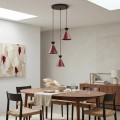 Lampa potrójna w stylu japandii o kolorystyce czerni, bordo i złota.