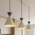 Potrójna lampa nad stół beżowo-czarna.