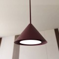 Lampa pojedyncza wisząca nowoczesna led w kolorze bordo - burgundowym.