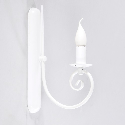 Kinkiet świecznikowy biały.