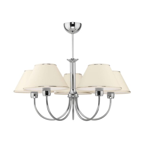 Klasyczny żyrandol w kolorze chromu z abażurkami jasnobeżowymi.