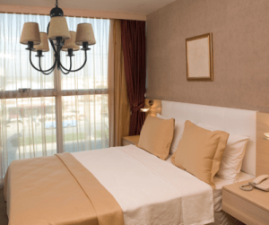 Żyrandol do sypialni  z abażurami SURMIA 719S023