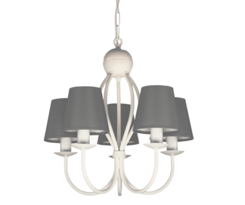 Żyrandol biały z szarymi abażurami - lampa w stylu shabby chic i prowansalskim.