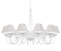 Klasyczny biała duży żyrandol z białymi klosikami.