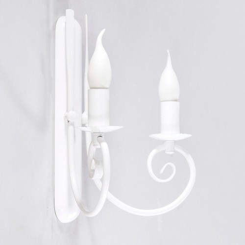 Kinkiet podwójny świecznikowy  w kolorze białym .