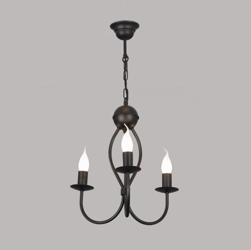 Żyrandol klasyczny  trzyramienny na żarówki świecowe .