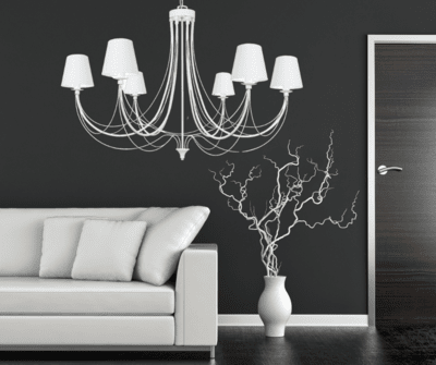 Elegancki żyrandol do salonu - jak wybrać idealną lampę do pokoju?